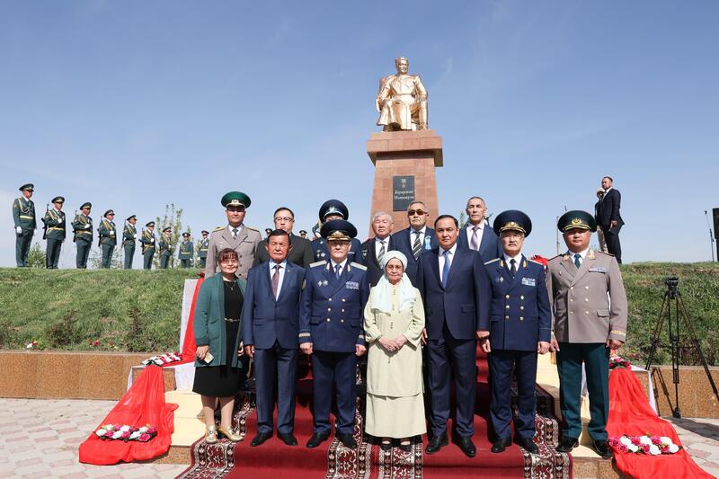 В Жамбылской области отметили 115-летие Бауыржана Момышулы
