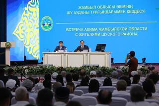 Слышащее государство: Ербол Карашукеев встретился с жителями Шуского района