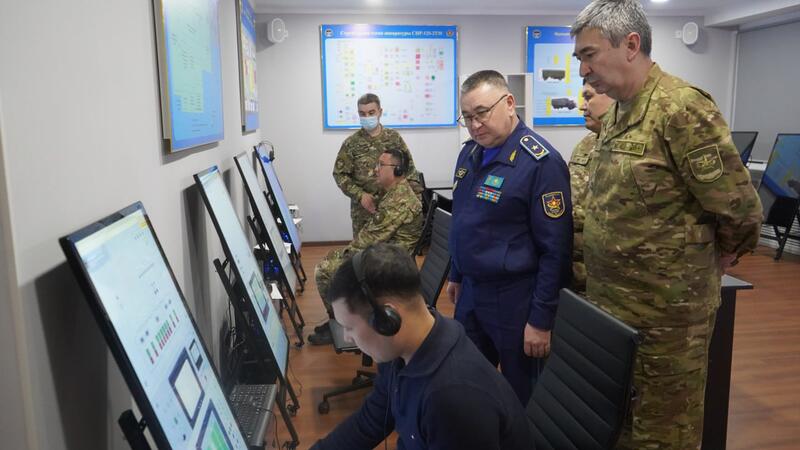 Заместитель министра обороны проинспектировал военные объекты Алматинского гарнизона