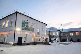 Аким области в преддверии Нового года посетил специальные школы-интернаты и Центр поддержки детей