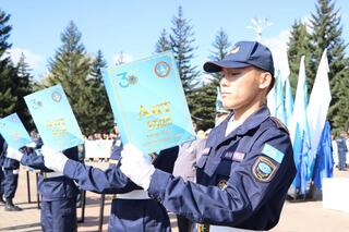 100 курсантов Академии гражданской защиты МЧС приняли Присягу