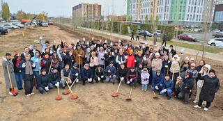 Сотрудники АДГС и АГУ приняли участие в общегородском субботнике
