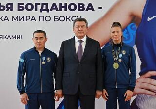 В Северо-Казахстанской области чествовали чемпионку мира по боксу Наталью Богданову