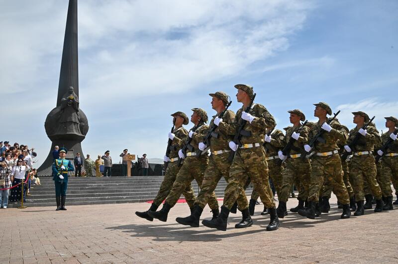 Более 4500 военнослужащих Вооруженных сил приняли Военную присягу