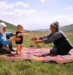 В новогоднюю ночь в Туркестанской области родились 29 младенцев.