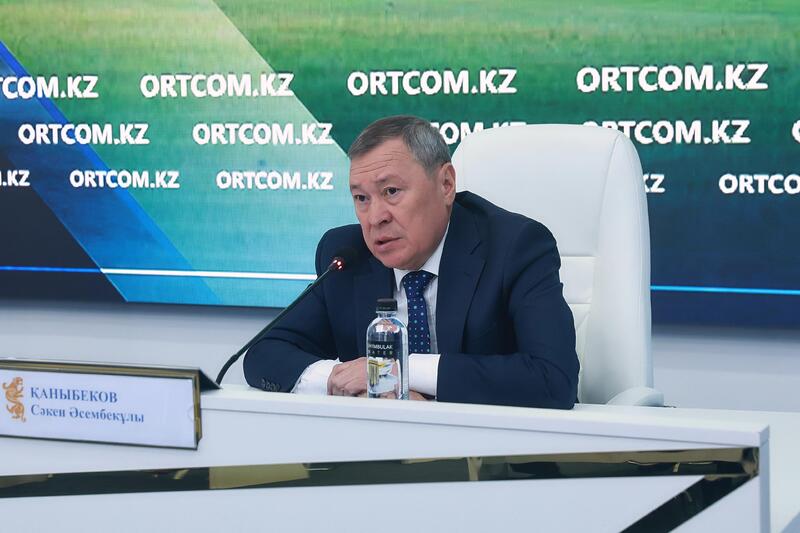 О проведении защитных мероприятий против саранчовых вредителей
