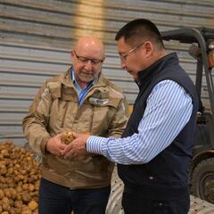 Глава региона Асаин Байханов в рамках рабочей поездки посетил Актогайский район