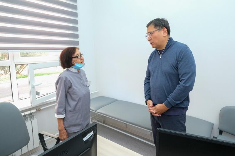 Ерболат Досаев ознакомился с работой нового филиала поликлиники на 200 посещений в мкр. Мамыр-5