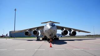 Глава МЧС ознакомился с авиационной техникой для ликвидации ЧС