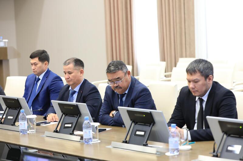 Премьер-министр Олжас Бектенов провел республиканское совещание по завершению весенне-полевых работ и развитию агропромышленного комплекса