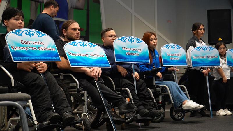 Спортсмены Астаны завоевали несколько медалей на чемпионате страны по пара пауэрлифтингу