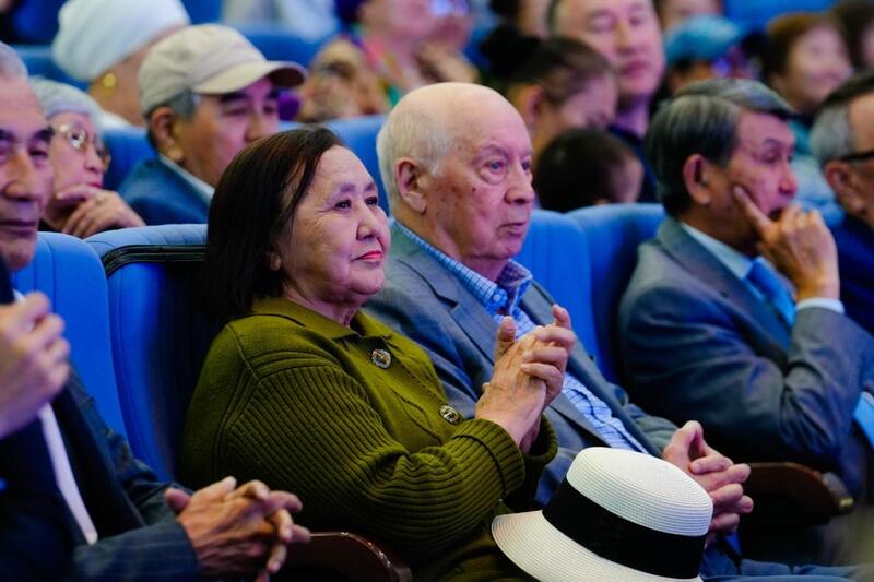 В Астане прошел творческий фестиваль среди пенсионеров «Ардагерлер көктемі»