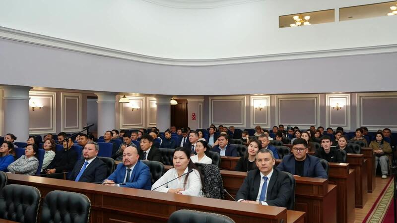 Рекордная газификация и мегапроект на Карачаганаке: вице-министр энергетики Ерлан Акбаров встретился с жителями ЗКО