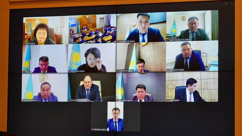 Аким ВКО поручил ликвидировать все стихийные свалки в области