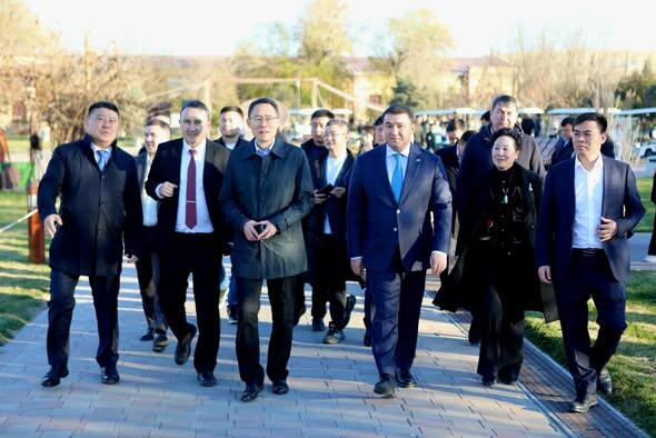 Н. КУШЕРОВ ОЗНАКОМИЛ ИНОСТРАННЫХ ИНВЕСТОРОВ С КУЛЬТУРНЫМ НАСЛЕДИЕМ ТУРКЕСТАНА