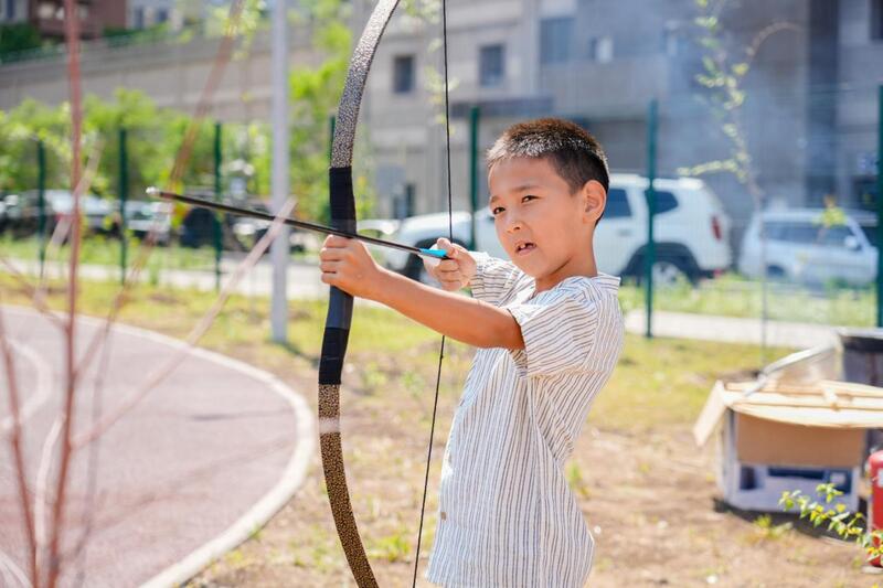 Работа с войлоком, рукоделие и национальные игры: при столичной школе работает уникальный этнолагерь