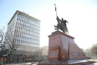 Аким Алматы ознакомился с ходом благоустройства территории вдоль улицы Пушкина