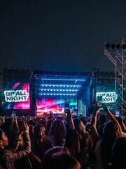 Алматы: 27 тысяч зрителей, почти 10 миллиардов тенге дохода и высокая оценка команды Дженнифер Лопес