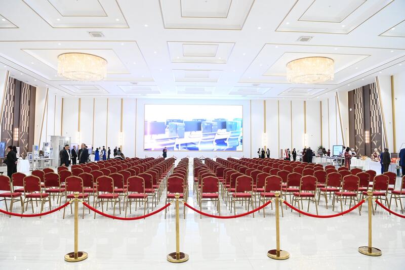 Депутаты Парламента ознакомились с работой Центра компетенций