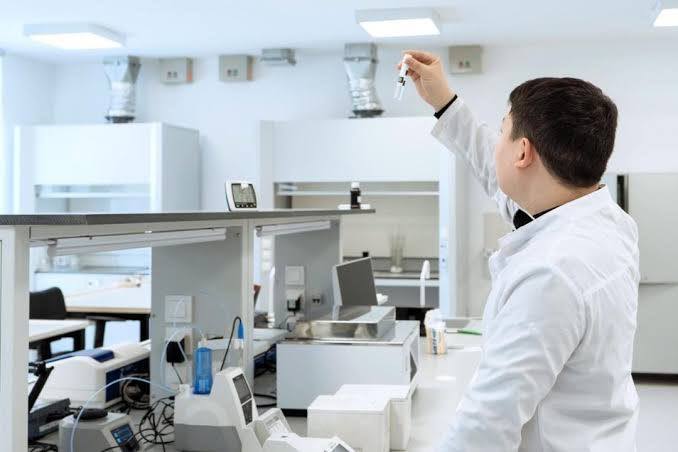 Новые поликлиники, искусственный интеллект, квалифицированные врачи: объявлены главные изменения в столичной медицине в 2025 году