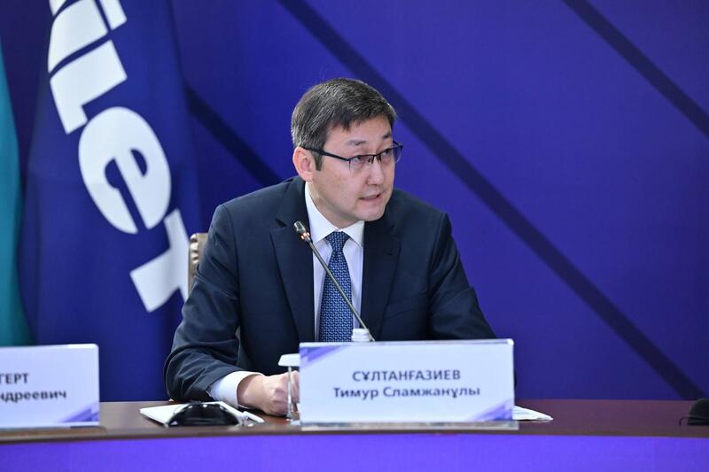 МИНЗДРАВ ПОДДЕРЖИВАЕТ ДАЛЬНЕЙШЕЕ УКРЕПЛЕНИЕ ПРОФЕССИОНАЛЬНОГО СТАТУСА МЕДРАБОТНИКОВ