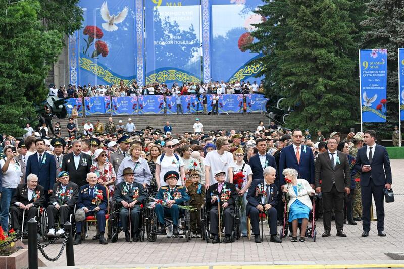 В Алматы отметили День Победы и почтили память героев войны
