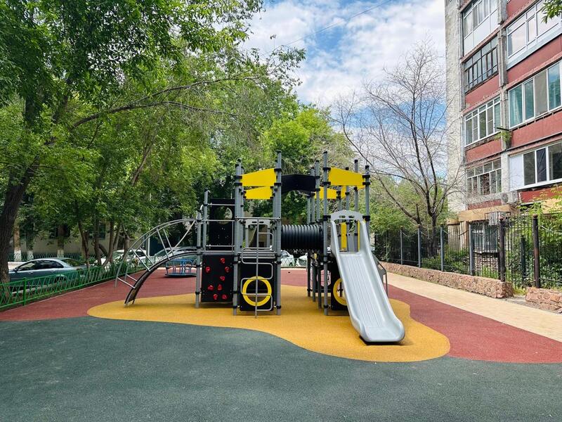 Более 40 дворов открыли в Астане в день защиты детей