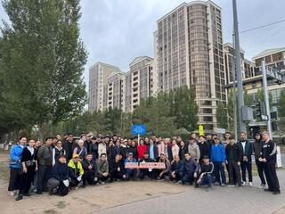 «Таза Қазақстан»: сотрудники Министерства труда и социальной защиты населения приняли участие в экологической акции