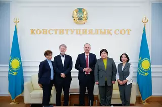 Делегацию Фонда имени Фридриха Эберта ознакомили с казахстанской моделью конституционного правосудия