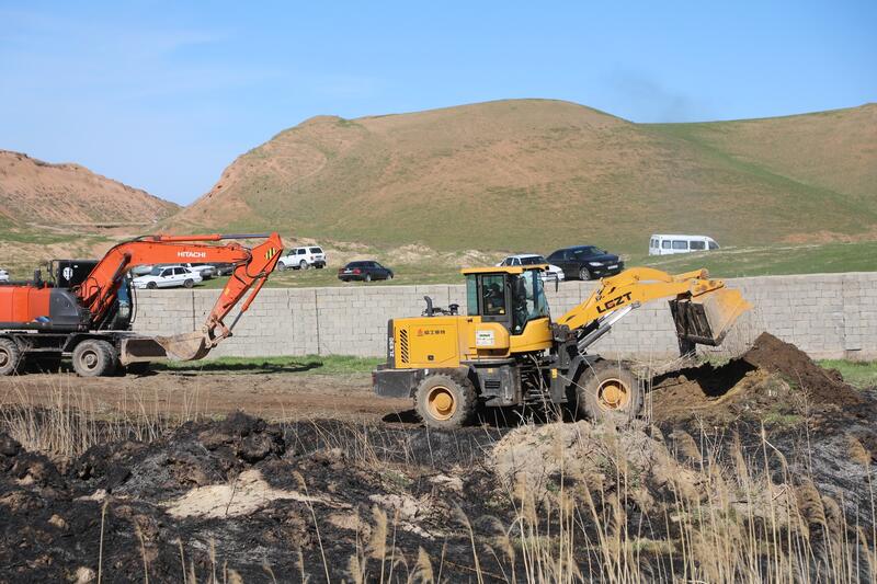 ТУРКЕСТАН: В САРЫАГАШЕ В РАМКАХ ЭКОЛОГИЧЕСКОЙ АКЦИИ «МӨЛДІР БҰЛАҚ» ОЧИЩЕНО 15 КИЛОМЕТРОВ КАНАЛОВ И АРЫКОВ