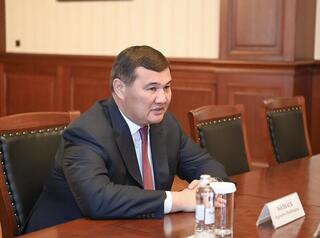 Глава региона встретился с председателем «Народной партии Казахстана»