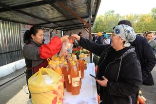 В Усть-Каменогорске проходит ярмарка сельхозтоваропроизводителей Курчумского района