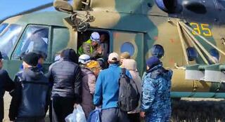 200 человек из села Бескоспа перевезли в безопасное место