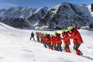 Спасатели МЧС напоминают о мерах предосторожности в горах зимой