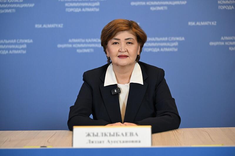 В Жетысуском районе Алматы активно модернизируют систему уличного освещения