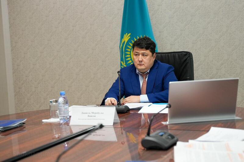 Вице-министр юстиции Даниель Ваисов провёл приём граждан в Республиканской общественной приёмной партии «AMANAT»