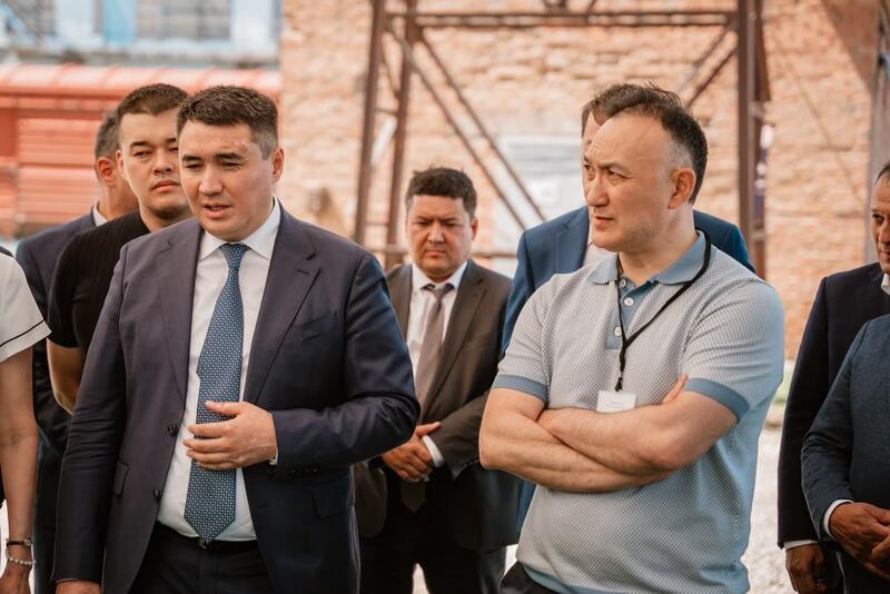 Айдарбек Сапаров ознакомился с развитием перерабатывающей отрасли ЗКО