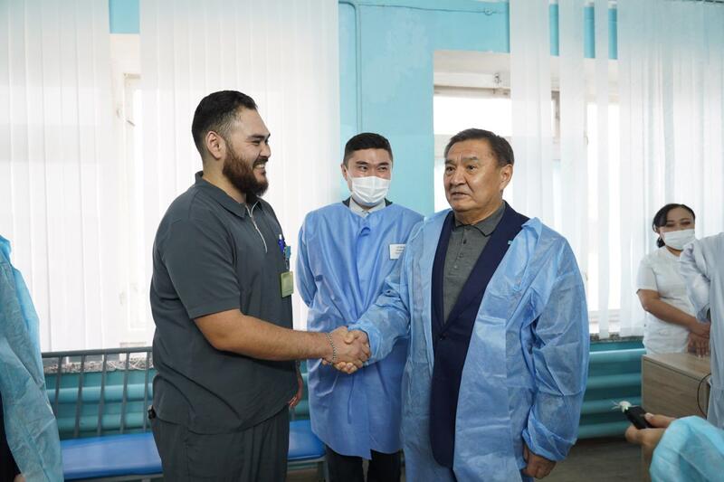 Аким области поручил усилить контроль за капитальным ремонтом Степногорской многопрофильной больницы