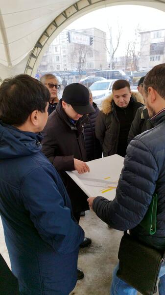 Заместитель акима Алматы проверил подготовку к расширению городских ярмарок и модернизации социальных павильонов