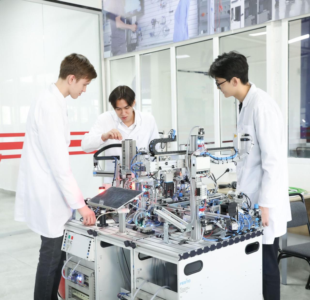 Студенты колледжей Алматы проходят стажировки в Китае и Германии