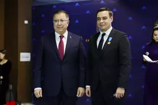 Омбудсмен поздравил с 30-летием факультет международных отношений КазНУ имени аль-Фараби