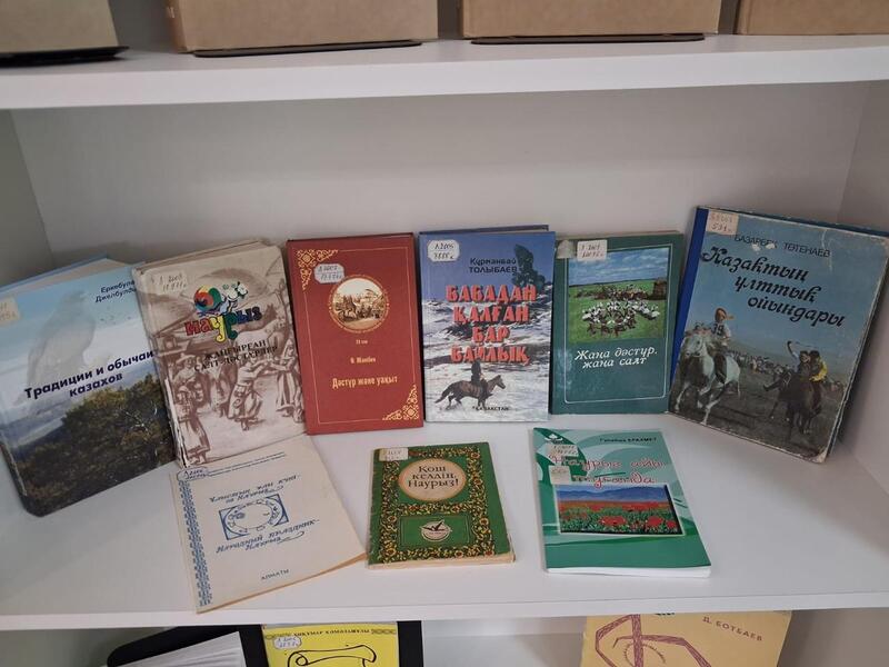 В Астане организована книжная выставка «Основа национальной культуры – традиции и обычаи»