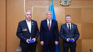 Представители рабочих профессий Карагандинской области получили государственные награды