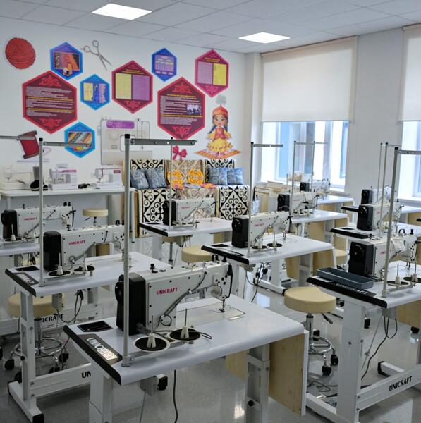 В Павлодаре сегодня произошло по-настоящему знаковое событие — в микрорайоне «Достык» открылась первая в регионе школа будущего, построенная в рамках национального проекта «Келешек мектептері»