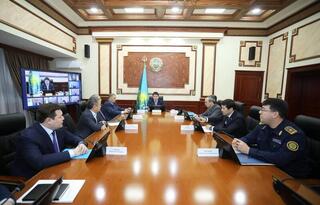 Под председательством акима Мангистауской области состоялась встреча с активом по проекту новой Конституции РК