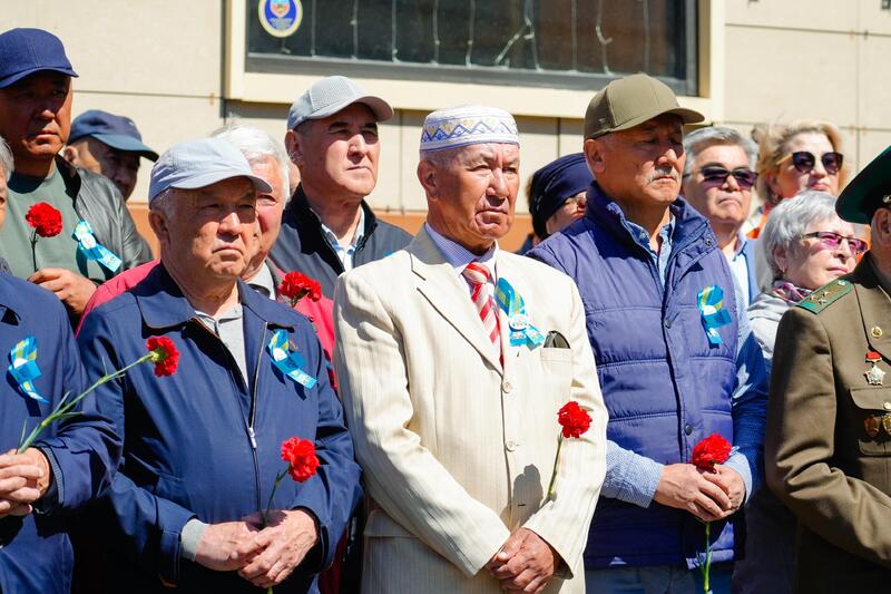 Мемориальную доску ветерану ВОВ Нажикену Капышеву установили в Астане