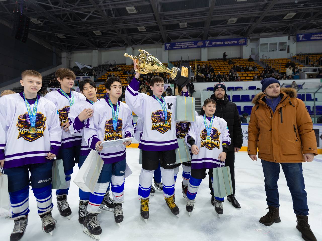 В Усть-Каменогорске прошёл молодёжный турнир по хоккею с шайбой «Зимний спорт-фест»