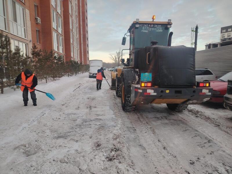 Более двух миллионов кубометров снега вывезли из Астаны с начала зимы