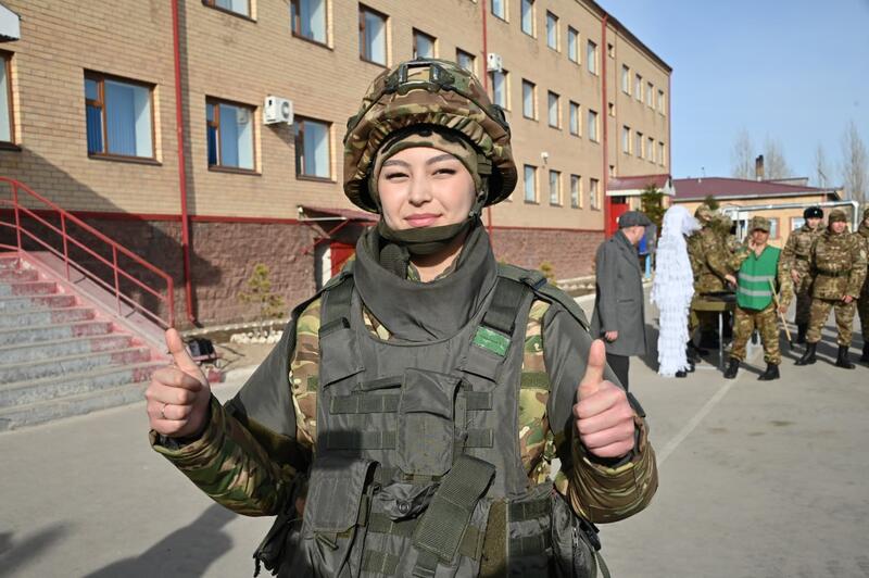 Курсанты военной кафедры на практике осваивают основы военно-учетной специальности