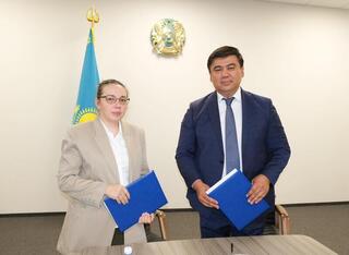ПОДПИСАН МЕМОРАНДУМ О СОТРУДНИЧЕСТВЕ МЕЖДУ АКИМАТОМ ТУРКЕСТАНСКОЙ ОБЛАСТИ И КОМПАНИЕЙ